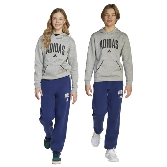 Adidas Παιδικό παντελόνι φόρμας Seasonals Essentials Collegiate Typography Fleece Pants Adidas Παιδικό παντελόνι φόρμας Seasonals Essentials Collegiate Typography Fleece Pants
